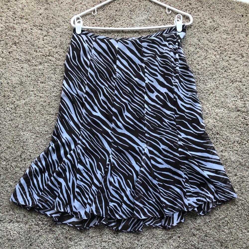 Dark brown and white animal striped skirt